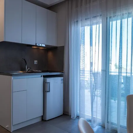 Yiasemi Apartments Nea Iraklitsa Exterior foto